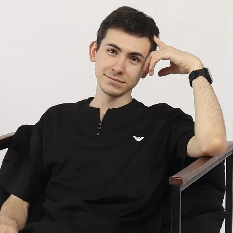 Денис Плашкин