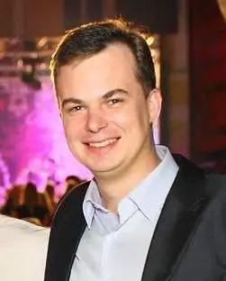 Илья Новиков