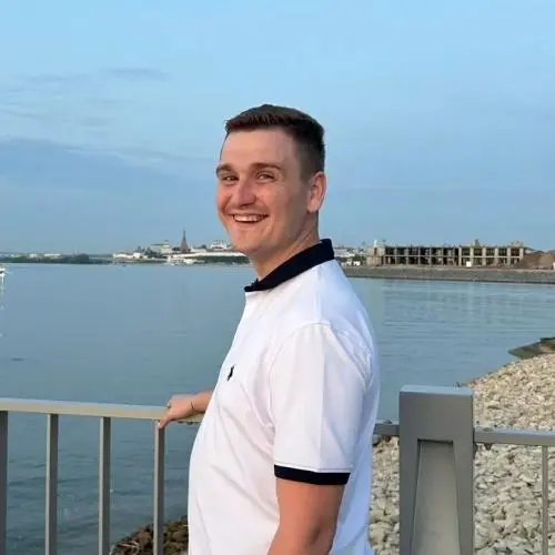 Евгений Голов