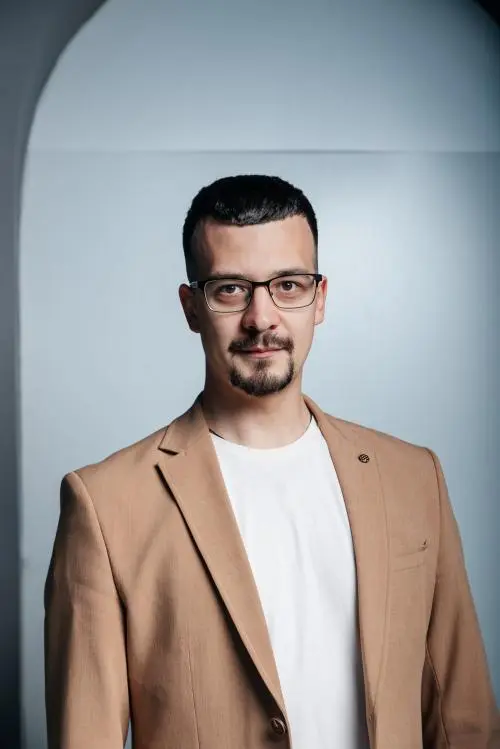 Александр Андреев