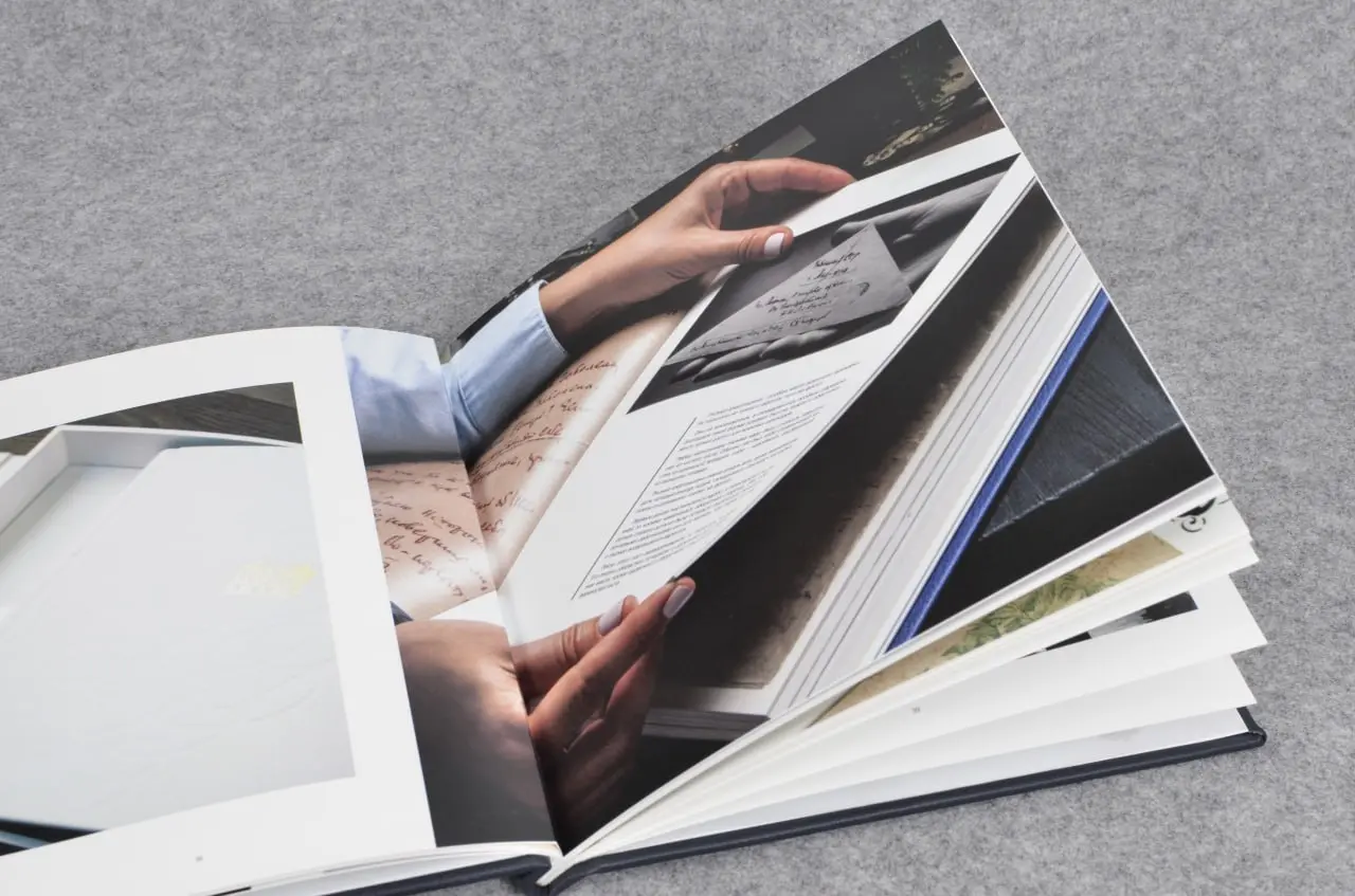 📚 История книги: от коптской тетради до одного экземпляра
Книга старше Гутенберга на полторы тысячи лет – а её устройство почти не изменилось | Сетка — социальная сеть от hh.ru