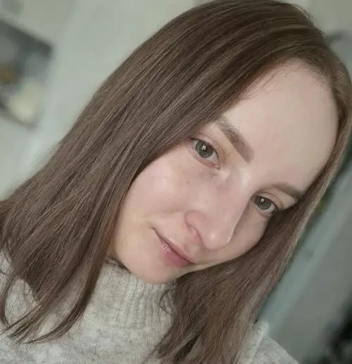 Полина Позолотина
