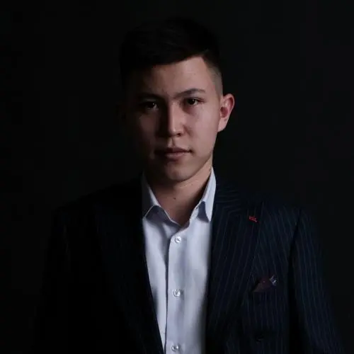 Айбек Назаралиев