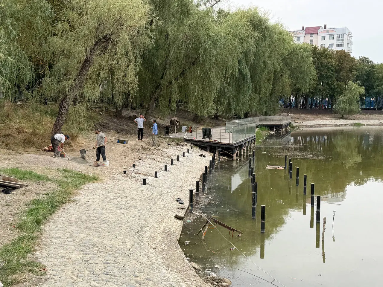 🚣 В парке имени Станислава Говорухина Железноводска появится лодочная станция
Благоустройство парка продолжается. В ближайшее время здесь планируют обустроить новую зону отдыха с лодочной станцией | Сетка — социальная сеть от hh.ru