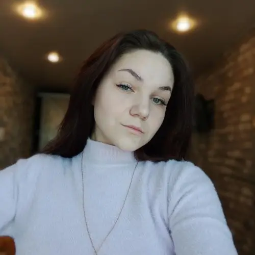 Алёна Николаева