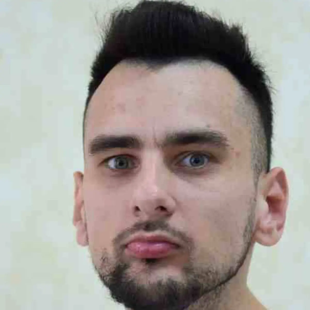 Евгений Тихонов