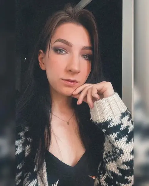 Галина Любезнова