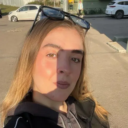 Алина Фролова
