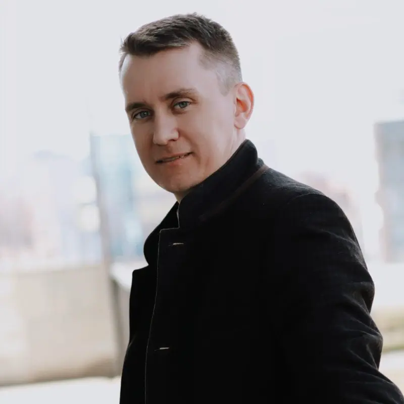 Владимир Савельев