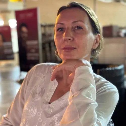 Юлия Разаренова