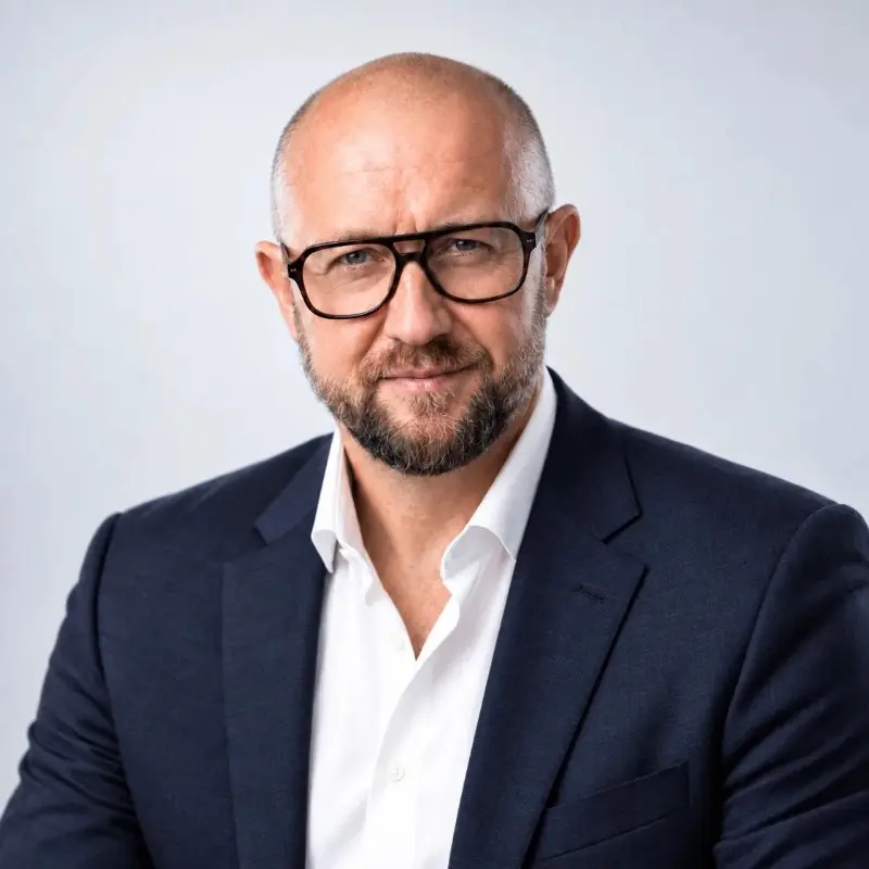 Денис Старков