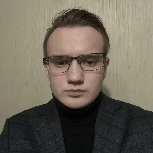 Данила Утешев