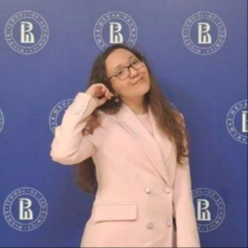 Анна Давлятова