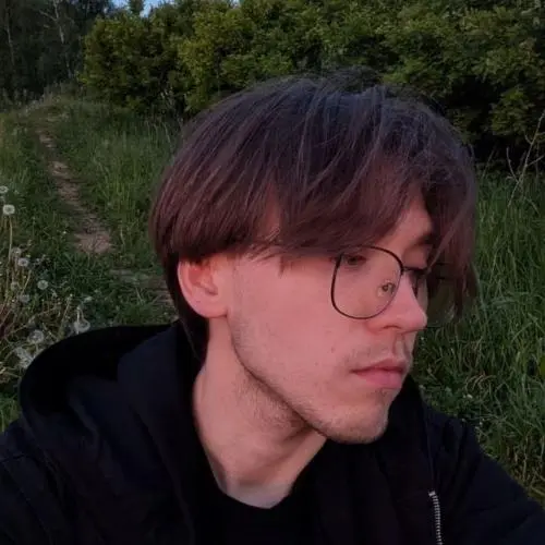 Илья Вахромеев