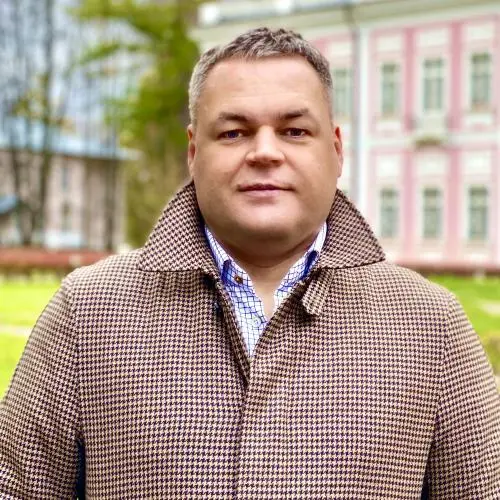 Константин Попов