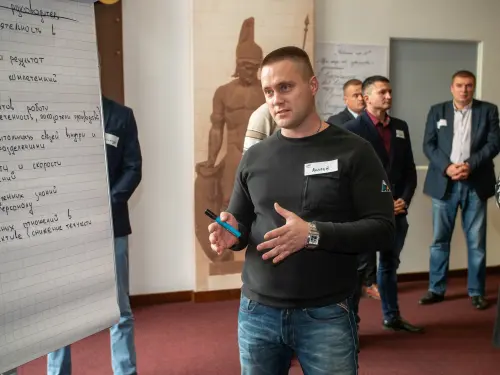 Андрей Каршинов
