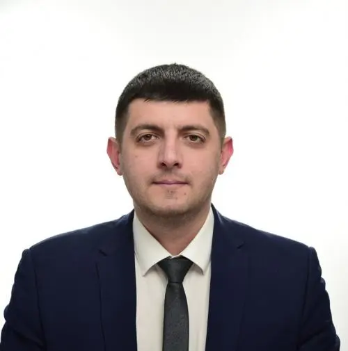 Эльвин Сафаров
