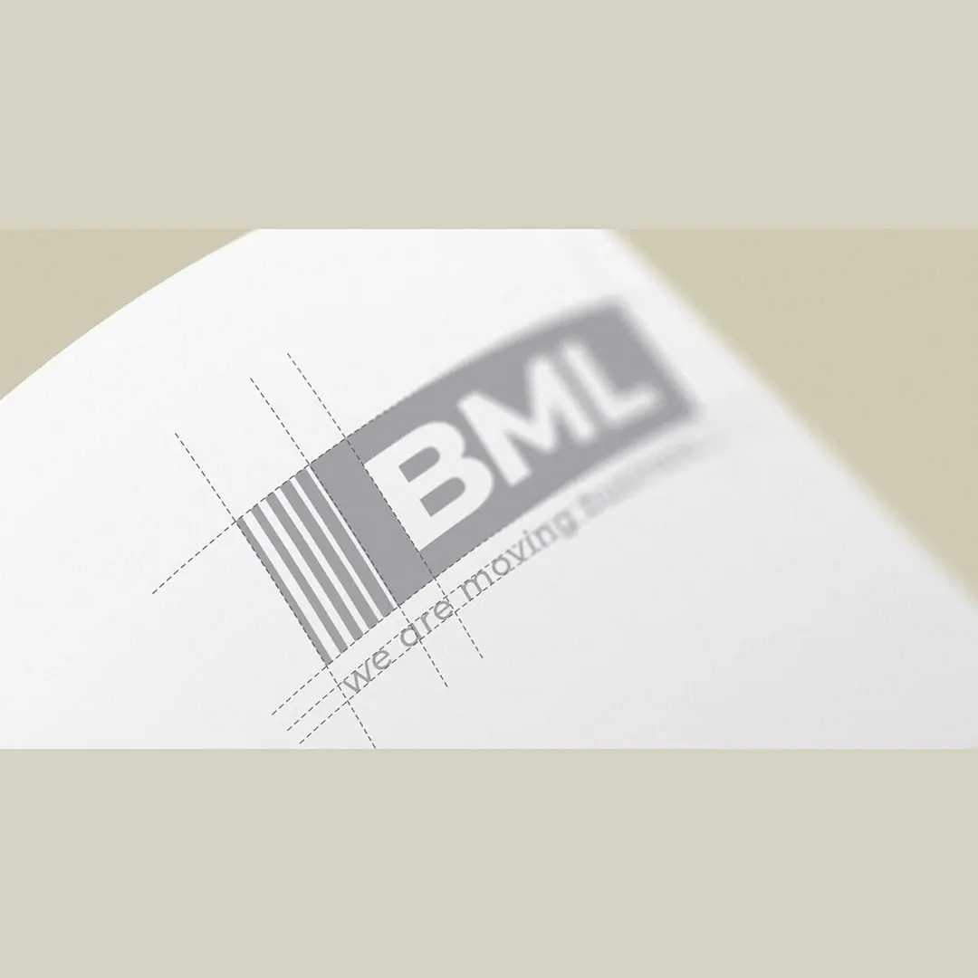 BML: скорость в логотипе
Логистика — это постоянное движение. Для «Бизнес Мастер Лоджистикс ДВ» мы собрали этот образ в одном знаке | Сетка — социальная сеть от hh.ru