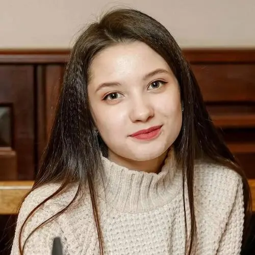 Кристина Леонова