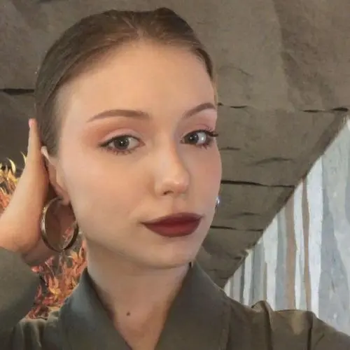 София Чарикова