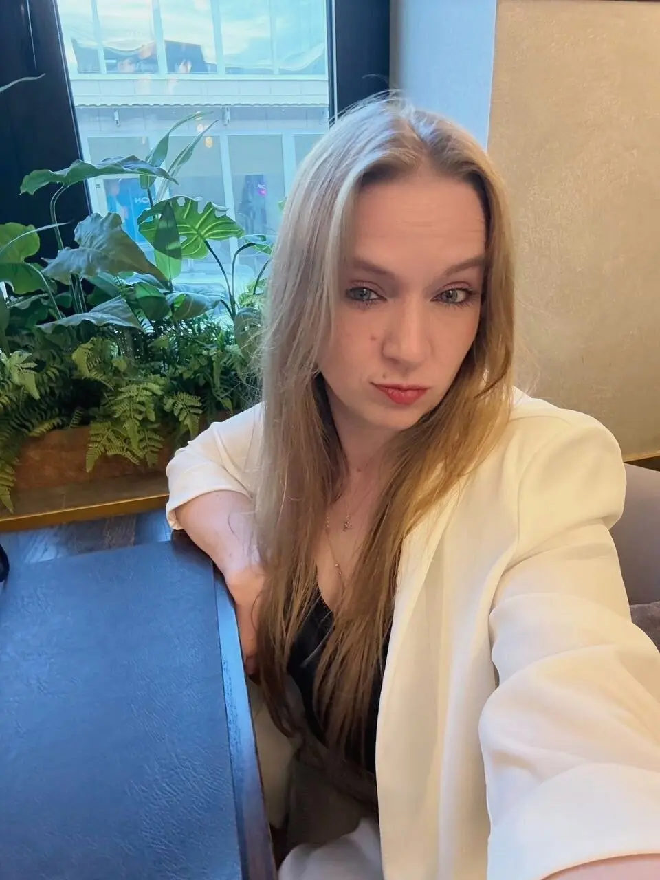 Я к вам сегодня красивая такая с лайфхаком
Точнее, с одним правилом, которое нужно твёрдо усвоить. Если что-то сработало, повторяй.
Повторяй до тех пор, пока работает | Сетка — социальная сеть от hh.ru