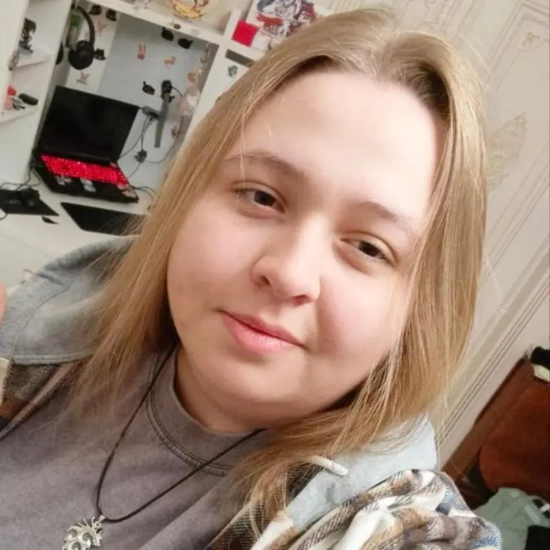 Полина Щурова