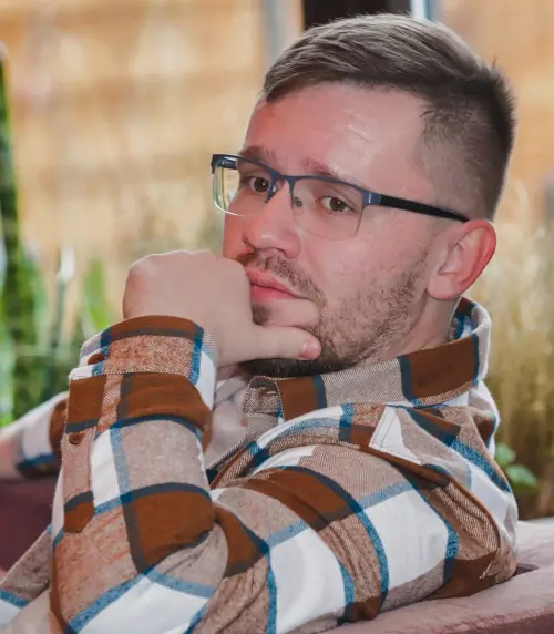 Сергей Полежаев