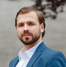 Евгений Гайдарь