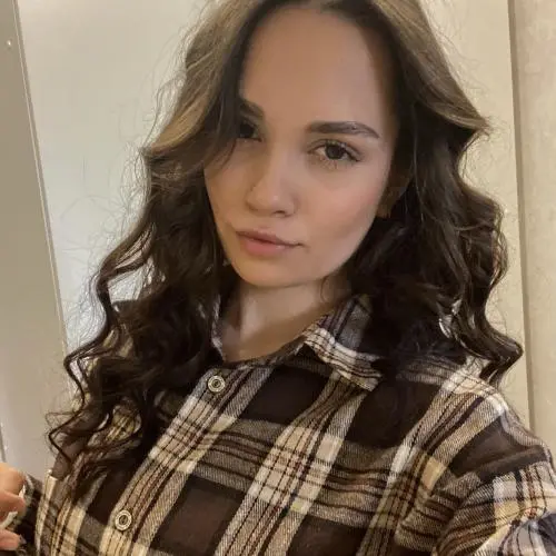 Полина Ястремская