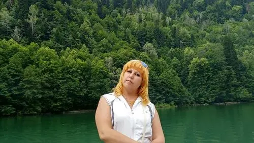 Лана Сафир