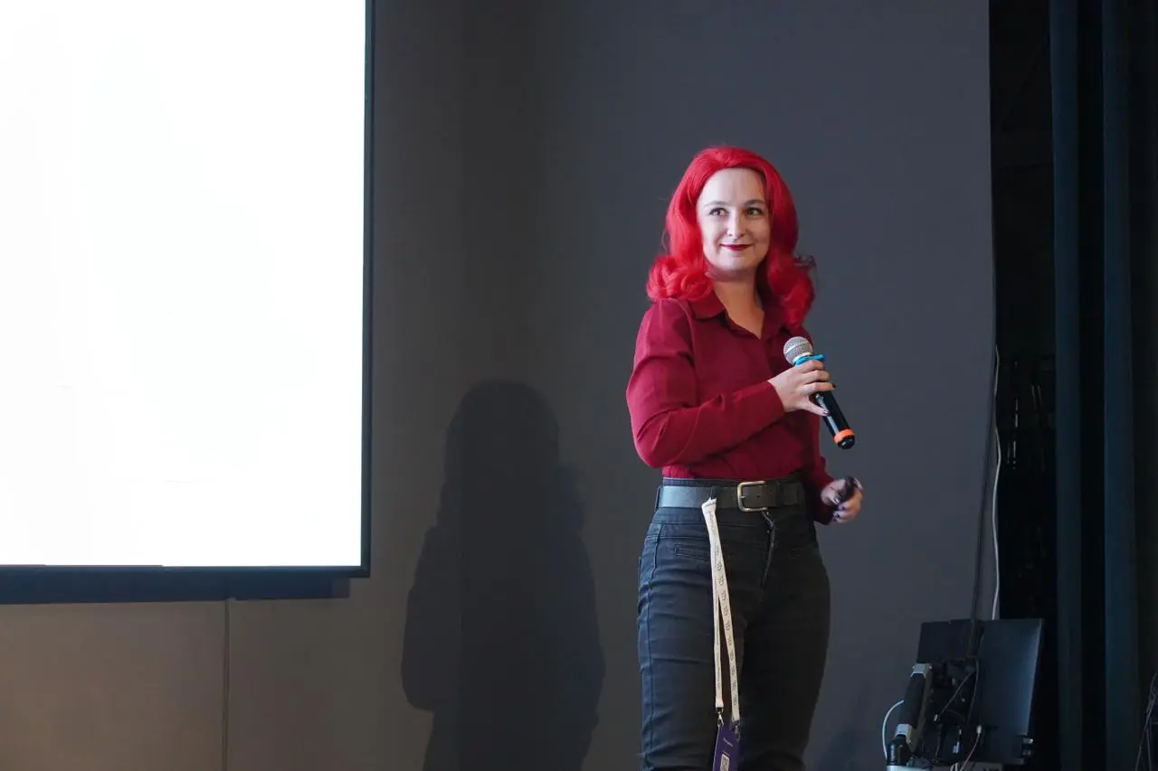 🐘 PGMeetup.СПб закончился! По докладам прошлись, до спикеров с вопросами добрались.
😈 Вредные советы по миграции услышали. В прод их, пожалуйста, не тащите | Сетка — социальная сеть от hh.ru