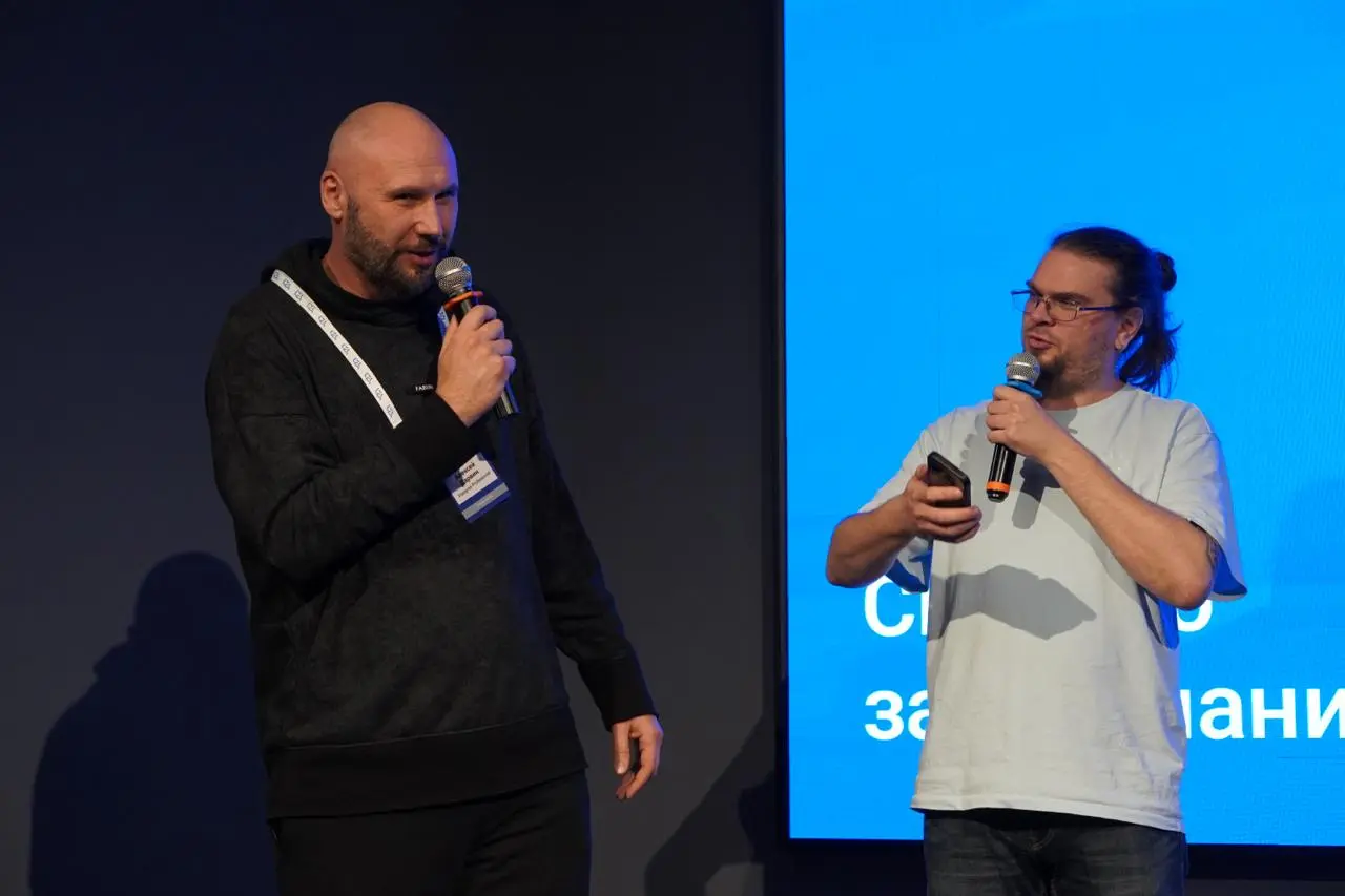 🐘 PGMeetup.СПб закончился! По докладам прошлись, до спикеров с вопросами добрались.
😈 Вредные советы по миграции услышали. В прод их, пожалуйста, не тащите | Сетка — социальная сеть от hh.ru