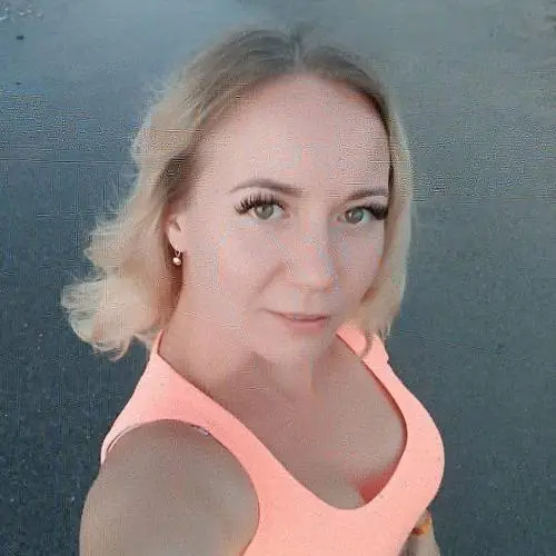 Ирина Холхунова