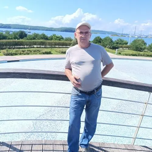 Дмитрий Маковеев