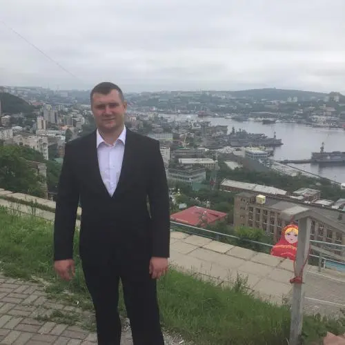 Дмитрий Тихонов