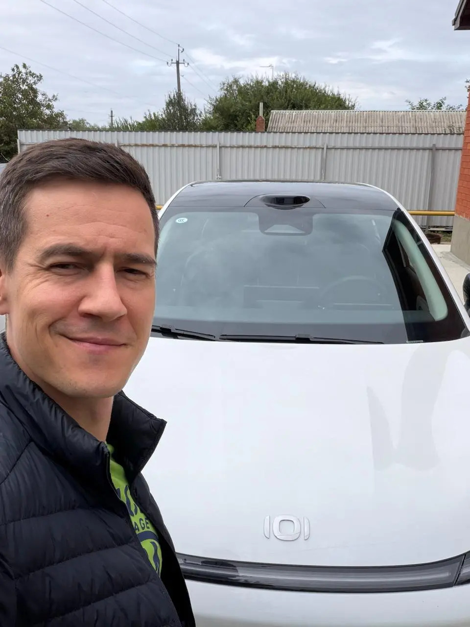 В этот раз я заказал машину и всё-таки получил машину)
В прошлый раз с Тойотой получилось иначе: минус три миллиона, машина до меня так и не доехала | Сетка — социальная сеть от hh.ru