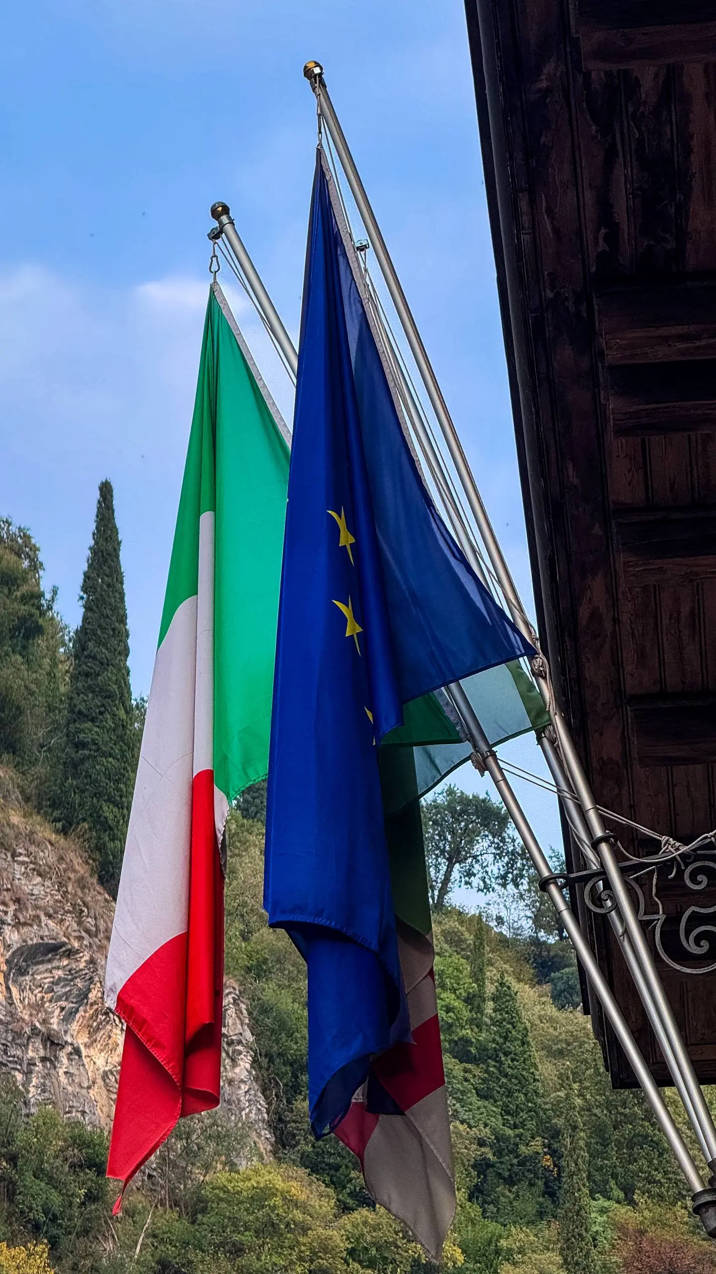 Lago di Como, che bello ❤️
Такие фотокарточки я должен сохранить тут. Pinterest в реальной жизни. Нереальная, выдающаяся красота озеро Комо и его окрестностей | Сетка — социальная сеть от hh.ru
