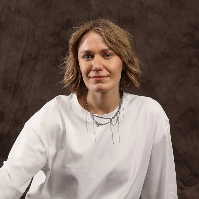 Анна Колобова