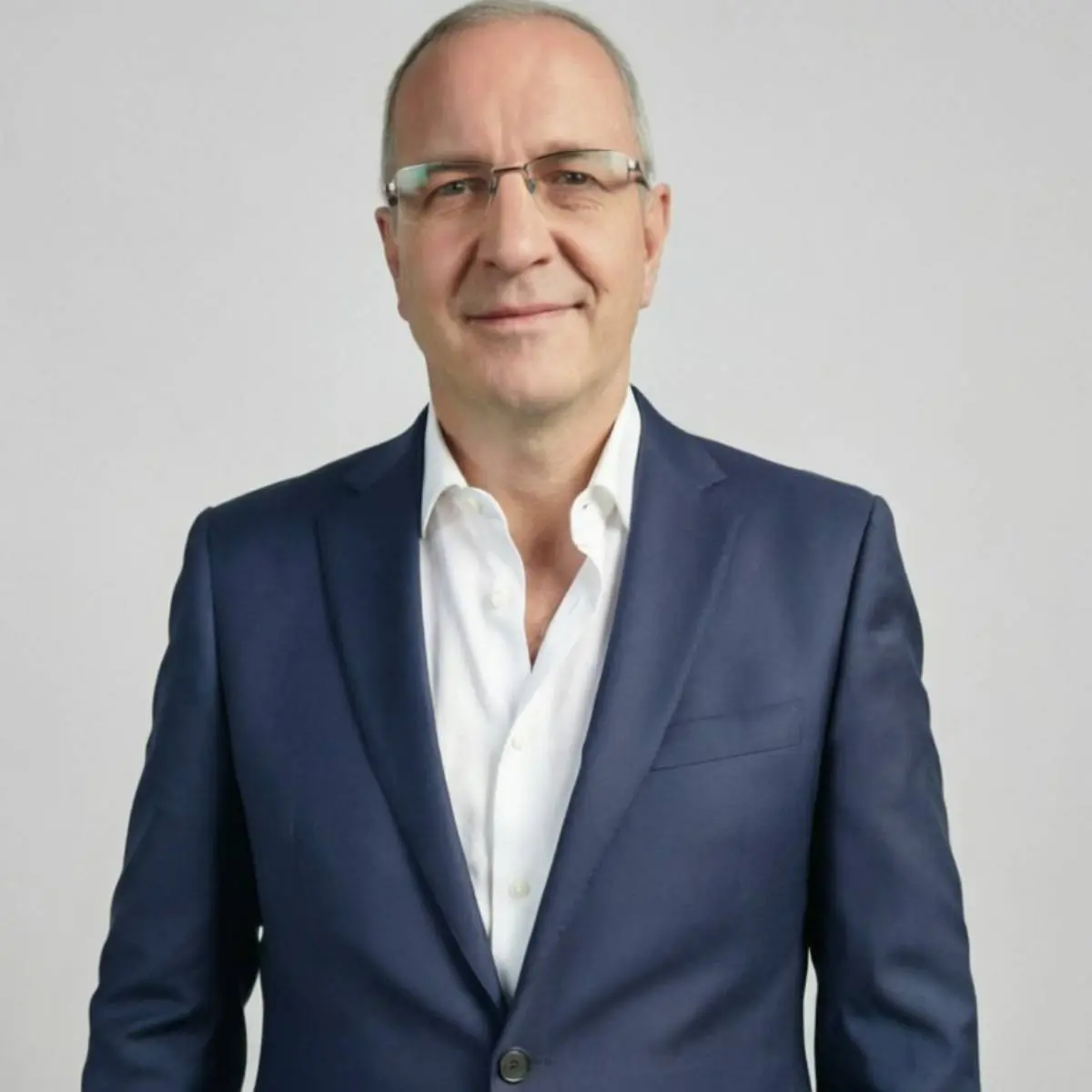 Алексей  Серебренников 