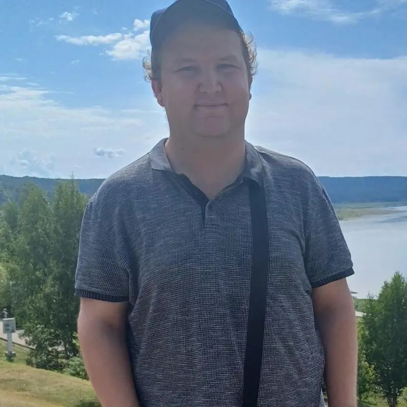 Павел Рязанцев