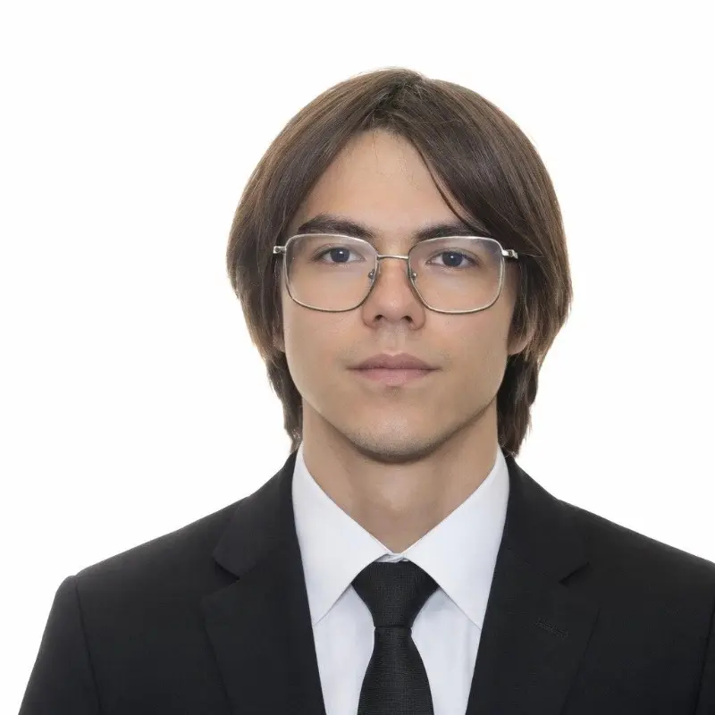 Игорь Умаров