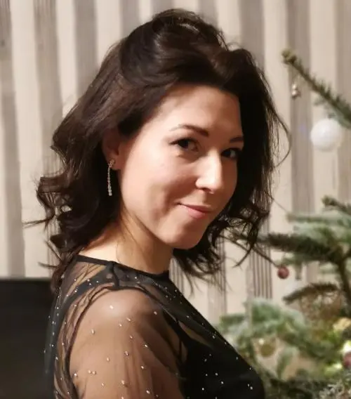 Анна Романова