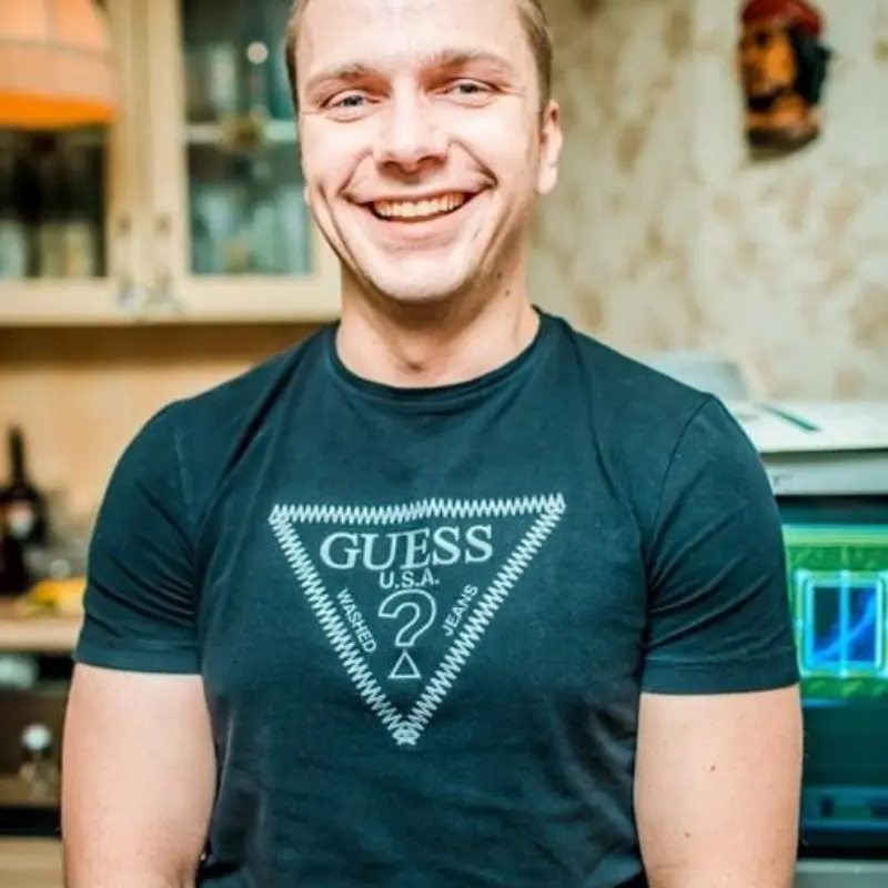 Кирилл Кузнецов