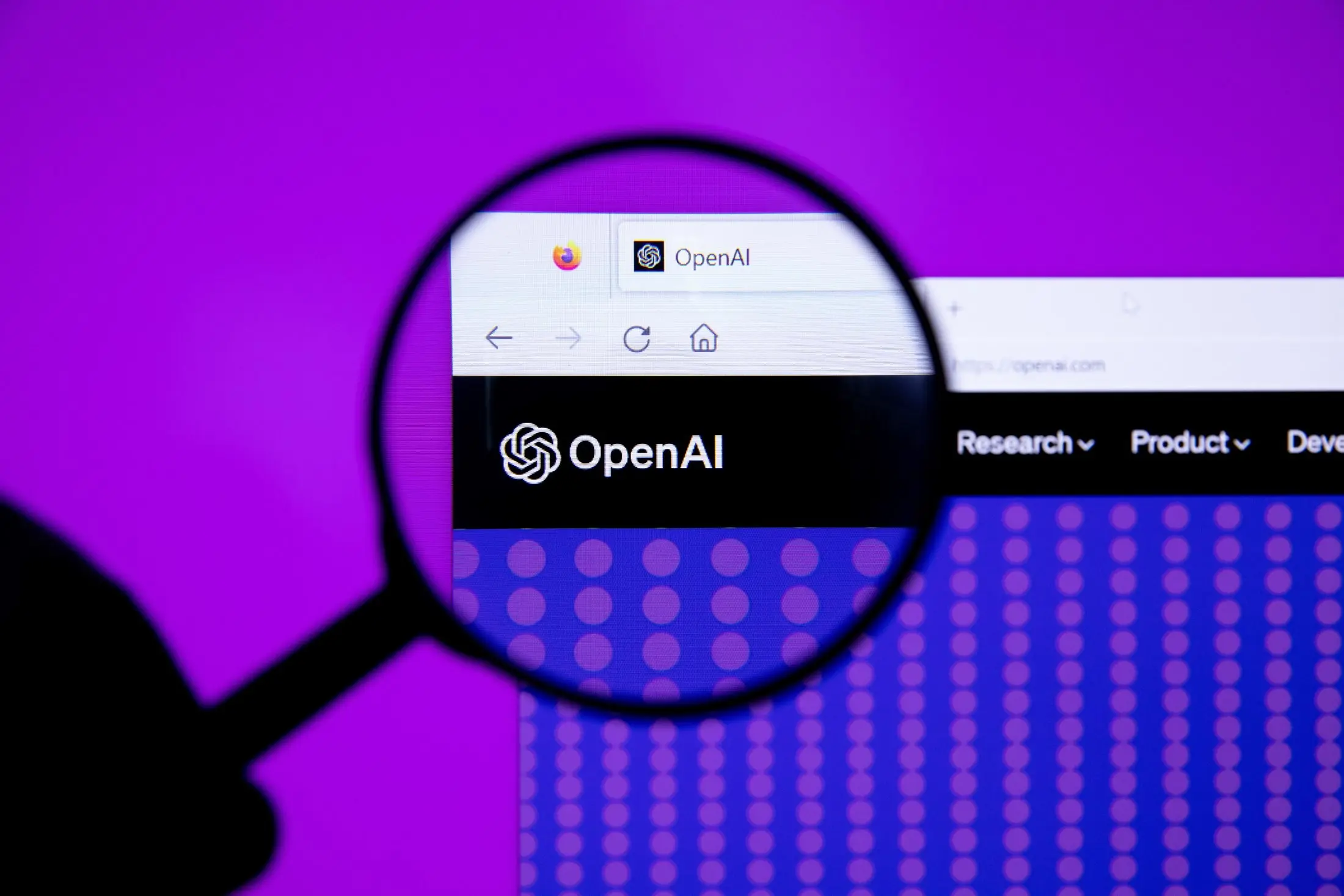 🔍 OpenAI уволила троих safety-исследователей за утечку архитектуры
2 октября компания рассталась с Jasmine Wang, Томеком Корбаком и Микитой Балесни из команды alignment | Сетка — социальная сеть от hh.ru