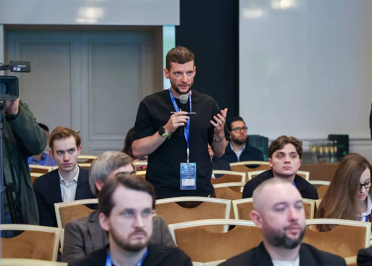 👀 ЕЦУПИС — топ-уровень на Форуме!
Коллеги порадовали по нескольким направлениям:
◾Отдельный зал, 14 спикеров ЕЦУПИС, на всех (!) сессиях в их зале — с вопросами и подарками за лучшие
◾Насыщенные презе... | Сетка — социальная сеть от hh.ru