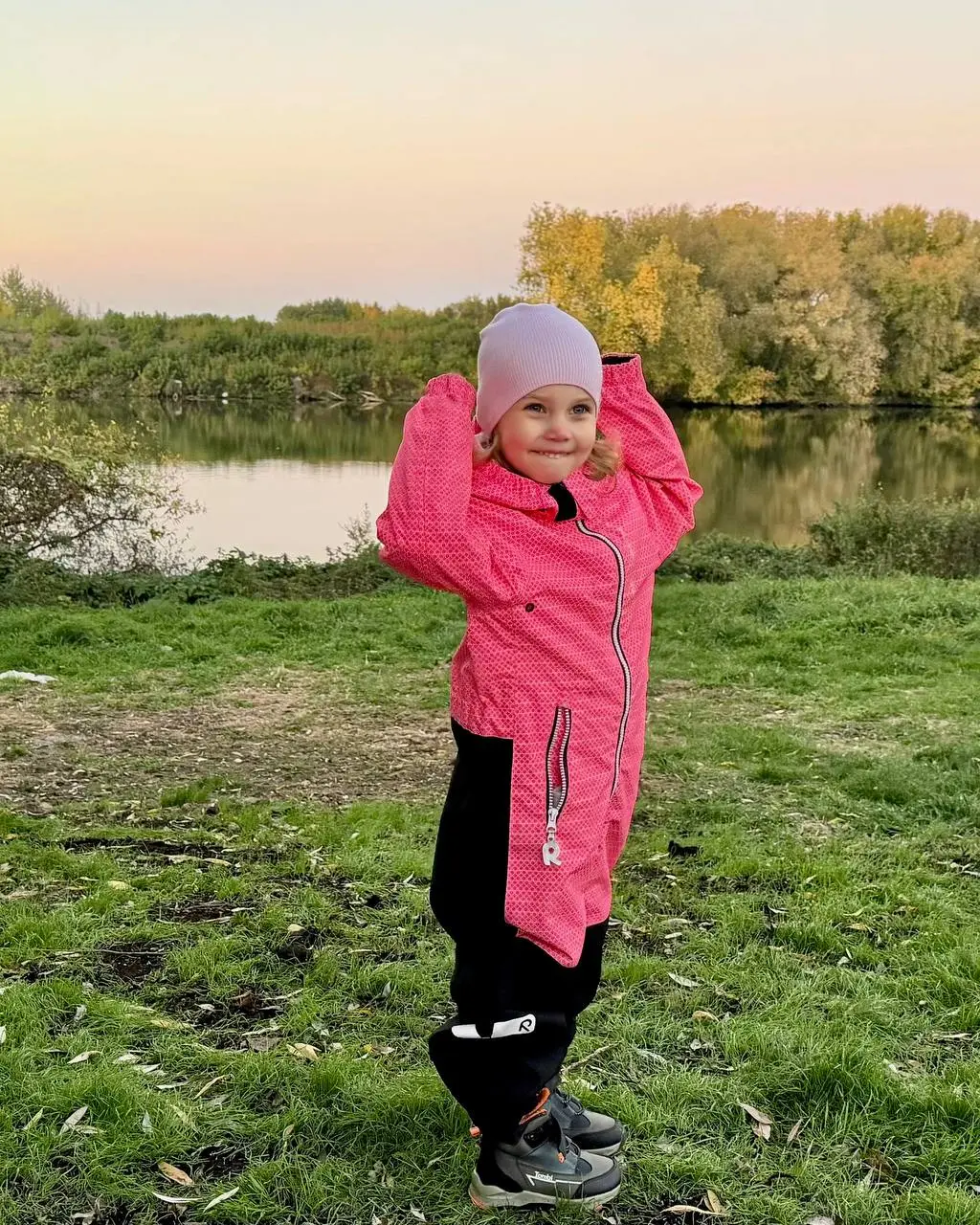 Сегодня было бодро✨
Мы сходили на экскурсию в музей пастилы, дошли до Кремля и прогулялись по центру, но главные открытия:
1️⃣Оказывается, выражение «дойти до ручки» пошло от особенностей формы калача | Сетка — социальная сеть от hh.ru