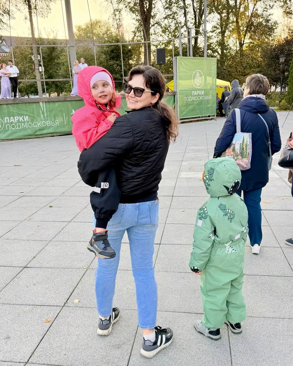 Сегодня было бодро✨
Мы сходили на экскурсию в музей пастилы, дошли до Кремля и прогулялись по центру, но главные открытия:
1️⃣Оказывается, выражение «дойти до ручки» пошло от особенностей формы калача | Сетка — социальная сеть от hh.ru
