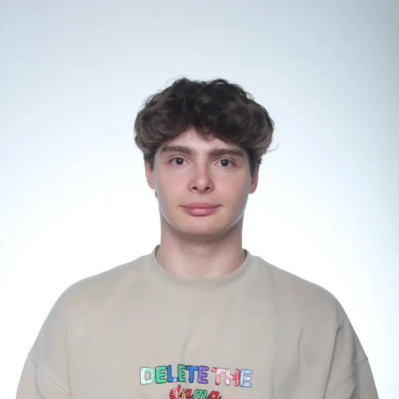 Андрей Савинов