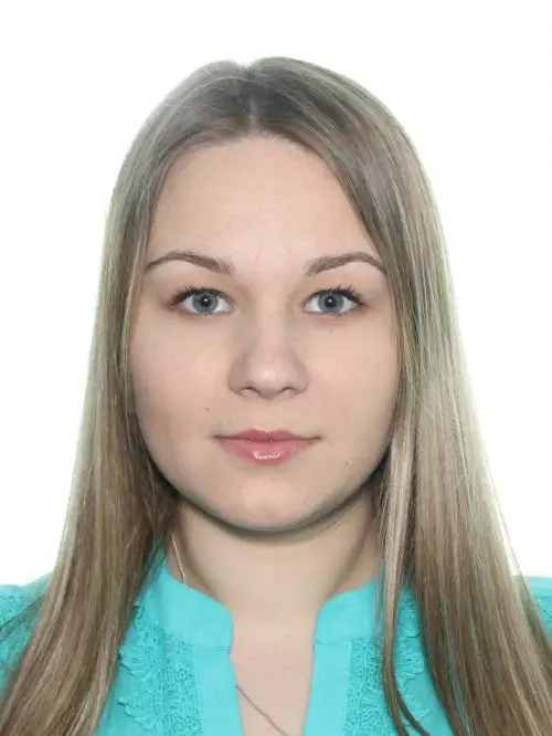 Ксения Савинкова