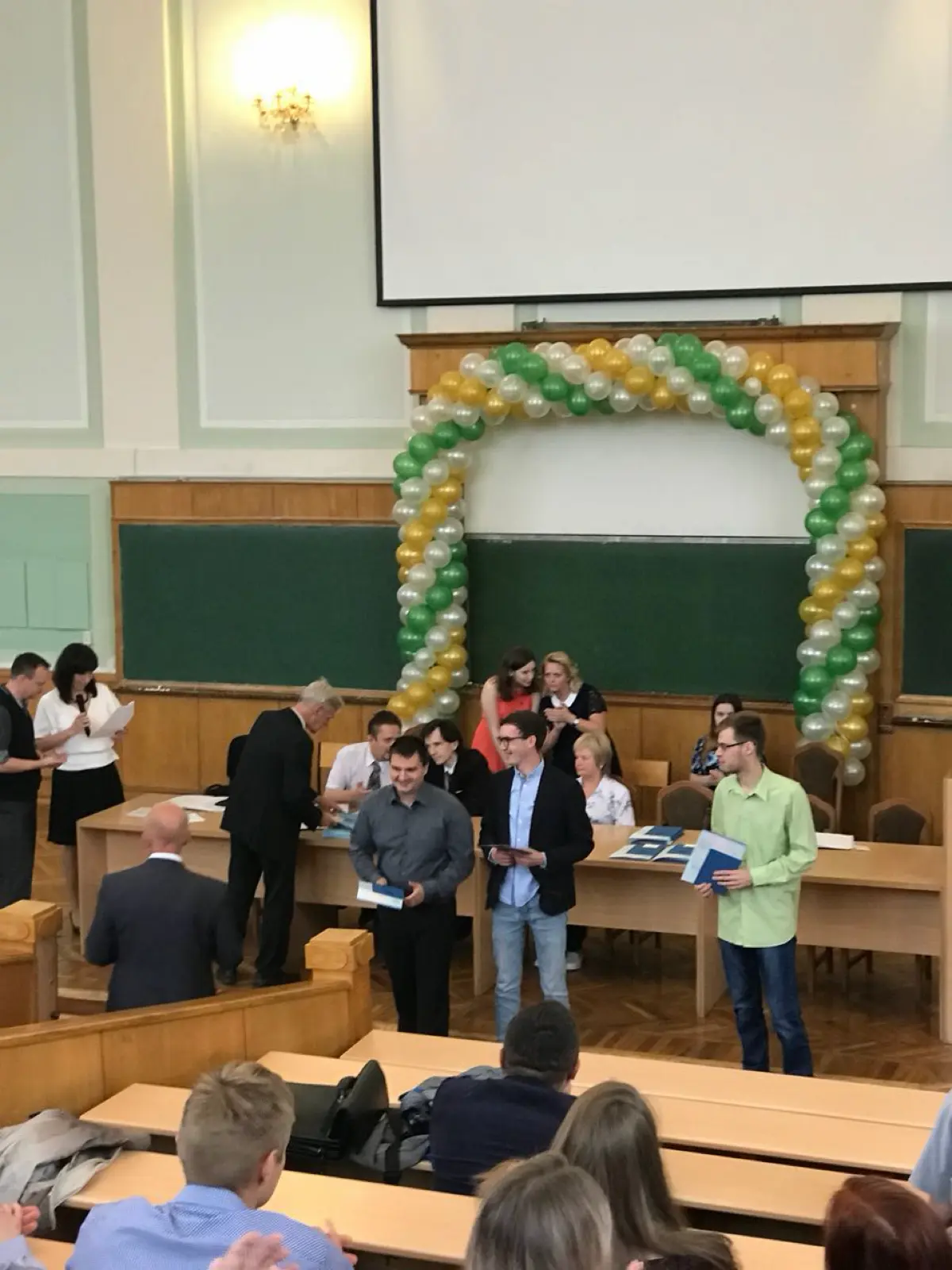 Днище отрасли в РФ (часть 1) | Сетка — социальная сеть от hh.ru